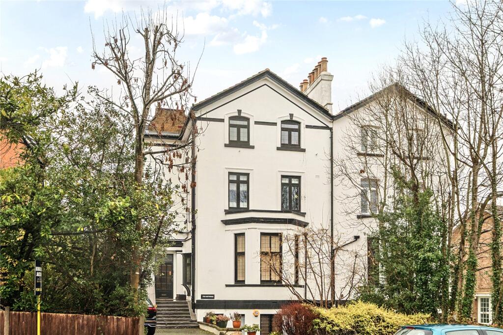 Main image of property: Lawrie Park Crescent, Sydenham, London, SE26