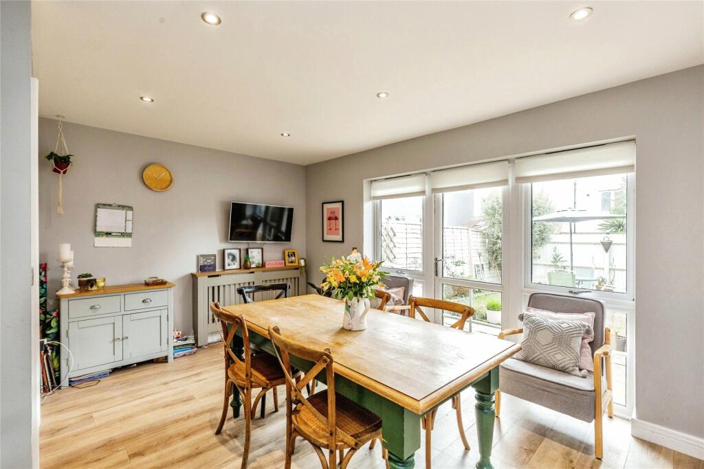 Additional property image - Pier Close, Portishead, Bristol, Somerset, BS20