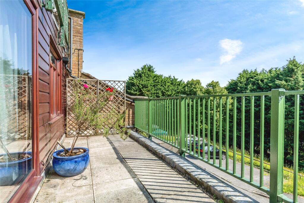 Main image of property: Briary Road, Portishead, Bristol, Somerset, BS20