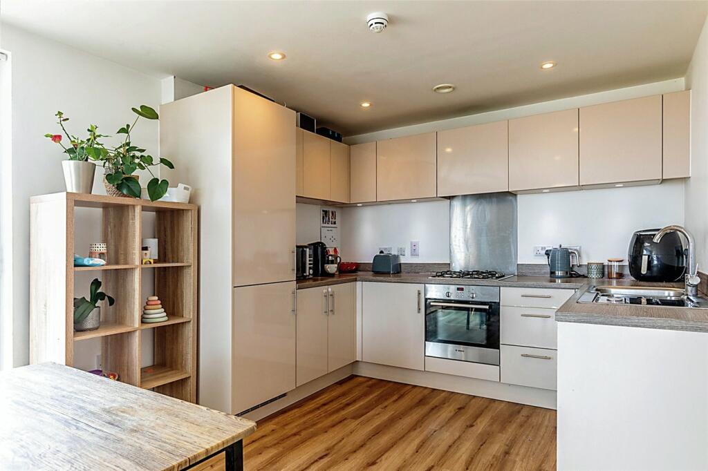 Additional property image - Newfoundland Way, Portishead, Bristol, Somerset, BS20