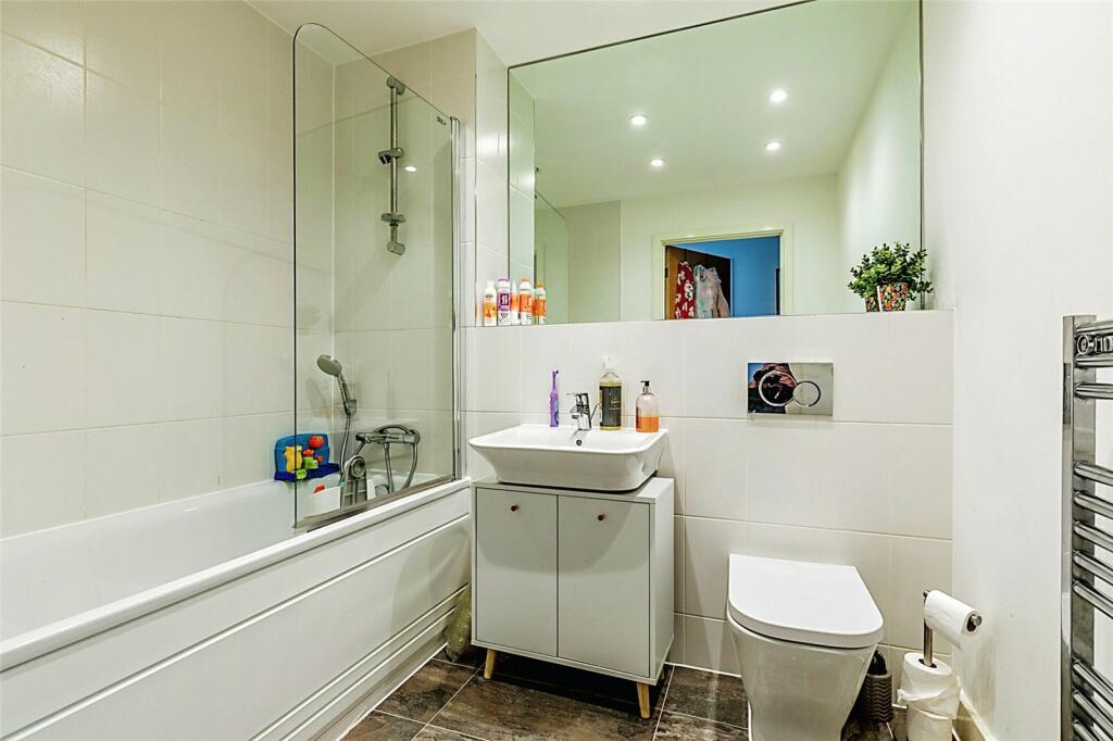 Additional property image - Newfoundland Way, Portishead, Bristol, Somerset, BS20