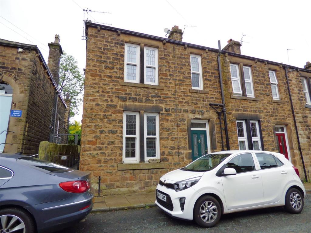 3 bedroom end of terrace house for sale in Lee Street, Uppermill, OL3