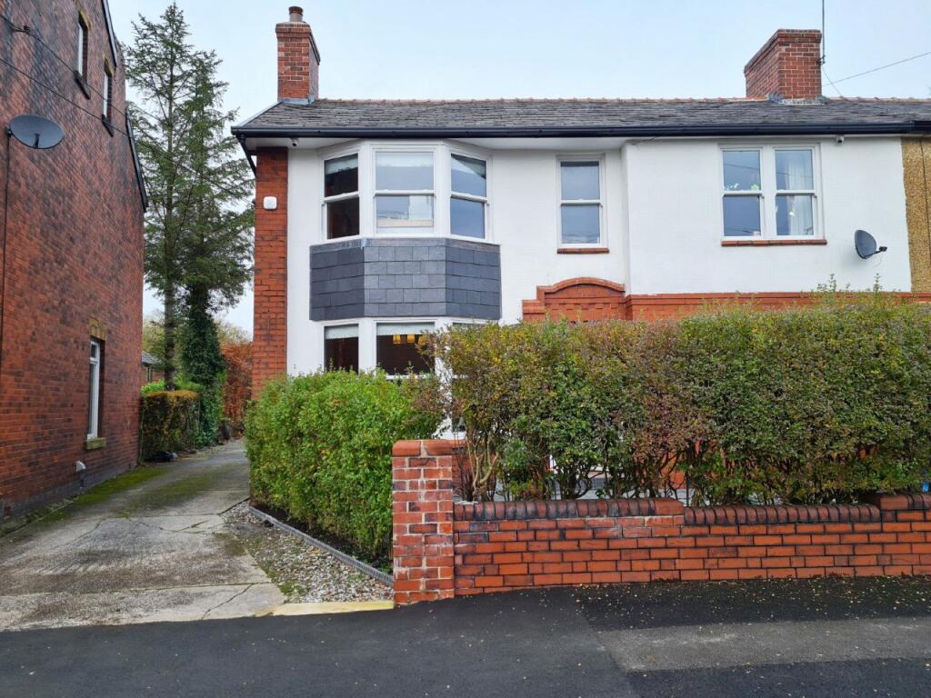 4 bedroom semidetached house for sale in Rush Hill Road, Uppermill