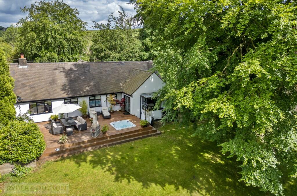 4 bedroom bungalow for sale in Thornlee, Thornley Lane, Grotton