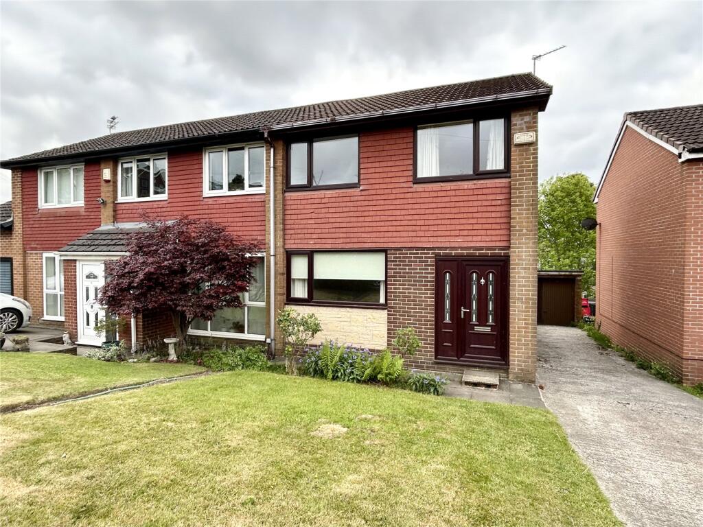 Main image of property: Link Road, Springhead, Saddleworth, OL4
