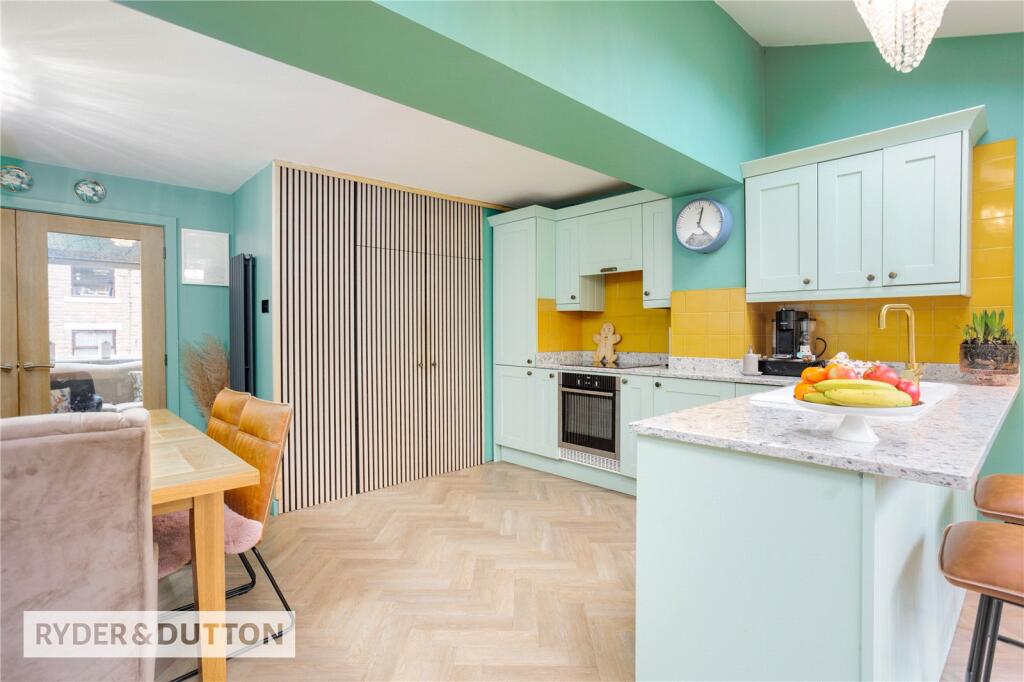 Main image of property: King Street, Mossley, OL5