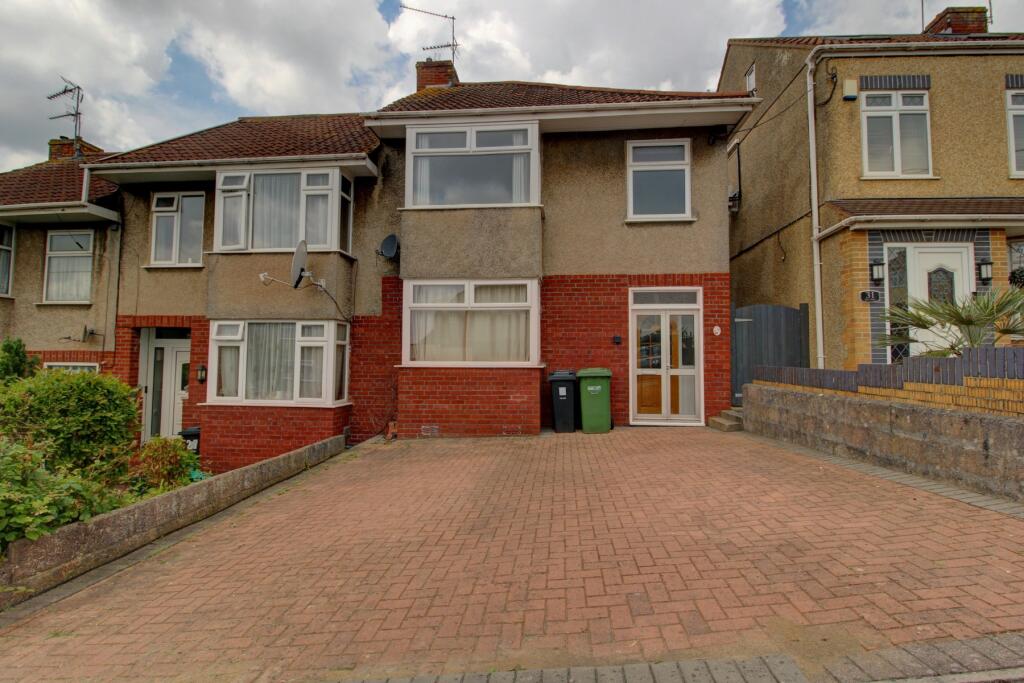 3 bedroom semi-detached house for rent in Lees Hill, Kingswood, Bristol, BS15