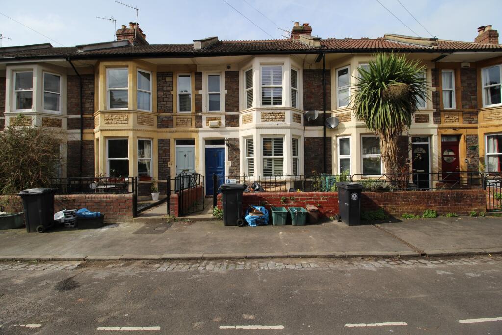 3 bedroom terraced house for rent in Sandford Road, Hotwells, Bristol, BS8