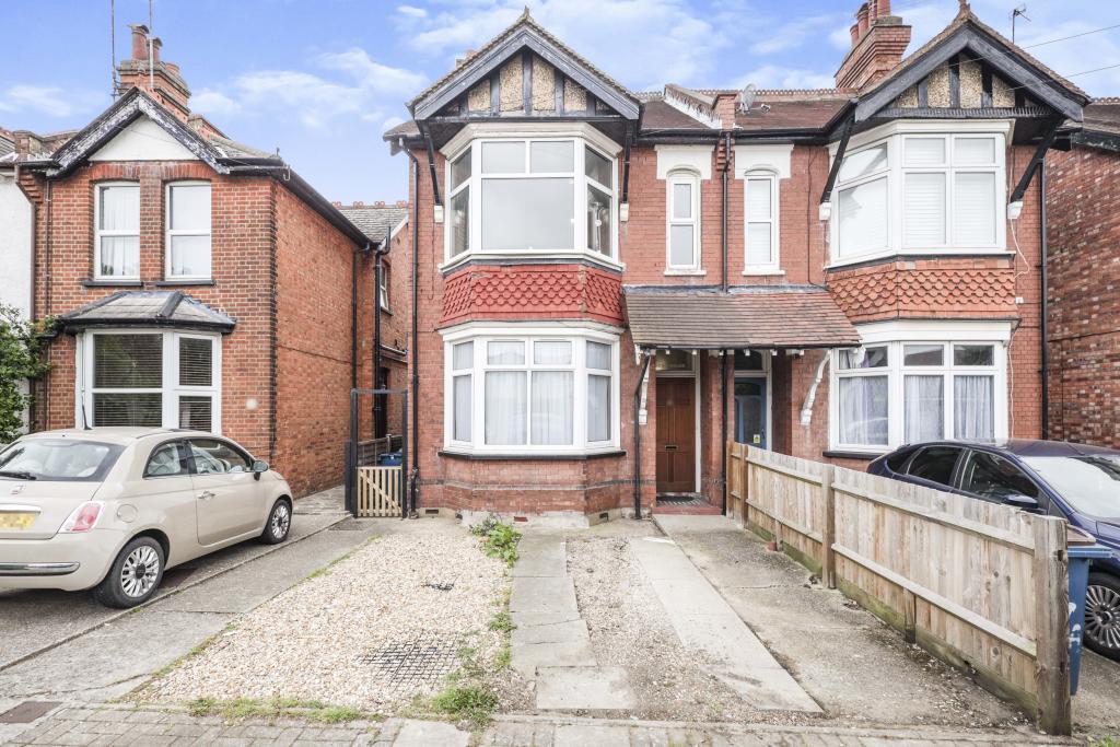 2 bedroom for sale in Pinner Hill Road, Pinner, Middlesex, HA5