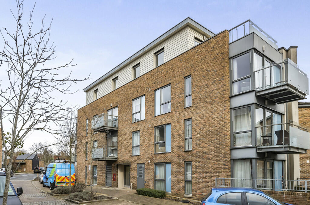 1 bedroom apartment for sale in Caulfield Gardens, Pinner, Middlesex, HA5