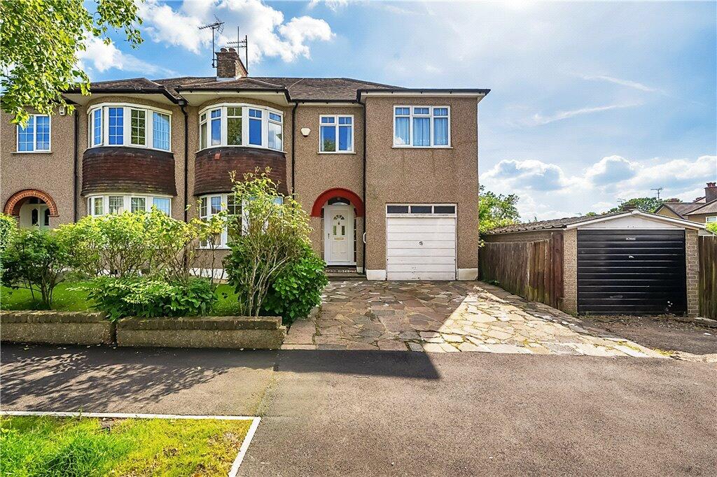4 bedroom semidetached house for sale in Mount Drive, Harrow