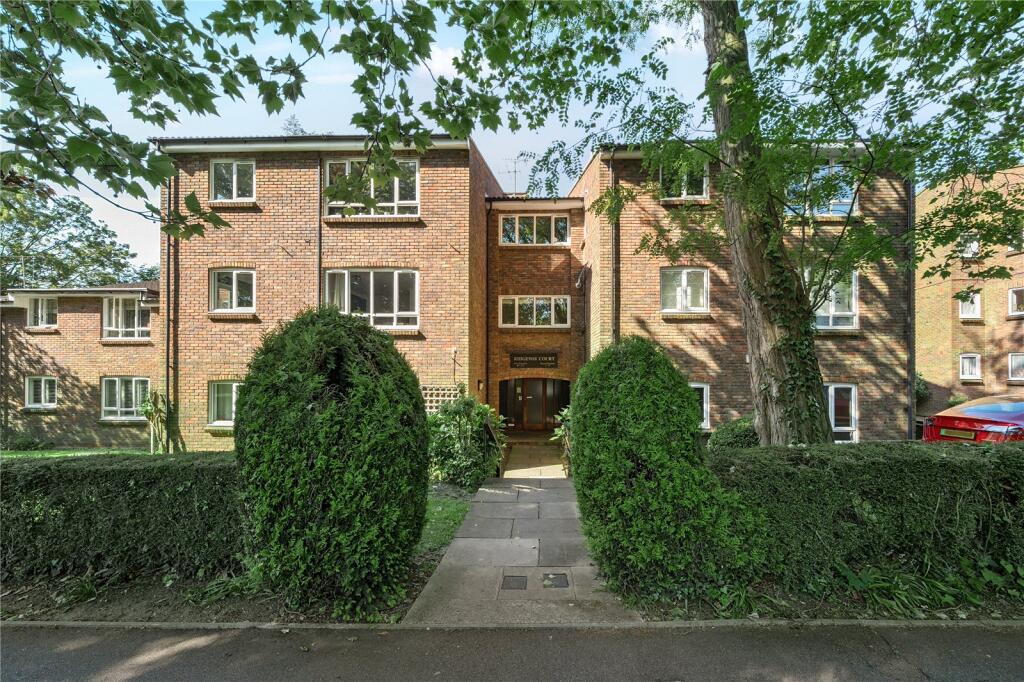 Main image of property: The Avenue, Hatch End, Pinner