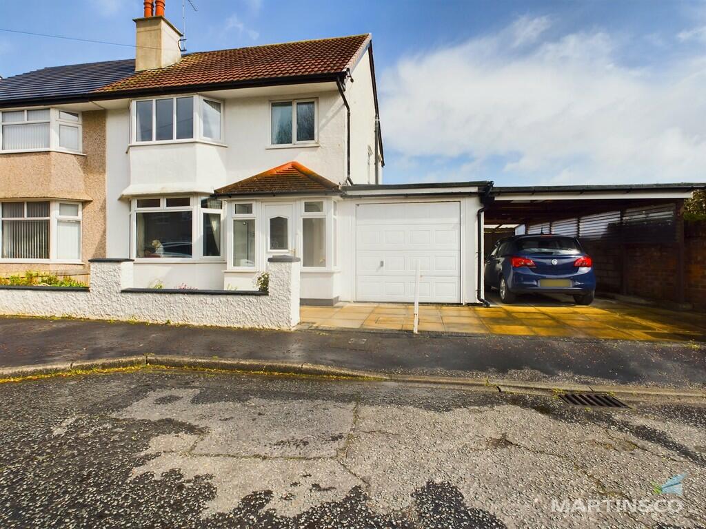 3 bedroom semidetached house for sale in Cranbourne Avenue, Meols, CH47