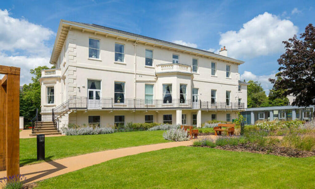 1 bedroom apartment for sale in New Court, Lansdown Road, GL50
