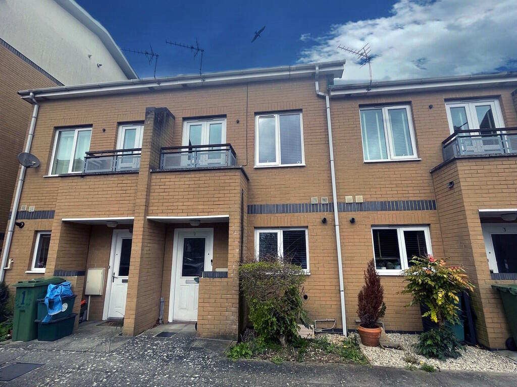 2 bedroom semi-detached house for sale in Providence Park, GL51