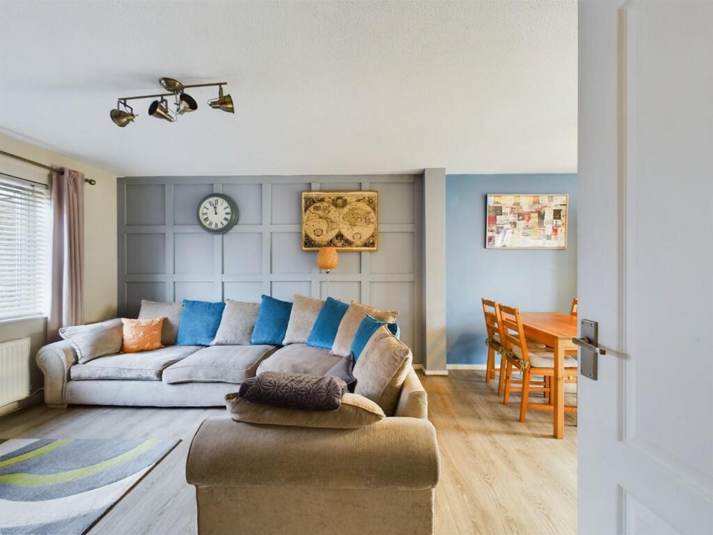 Additional property image - Lapwing Gardens, Stapleton, Bristol