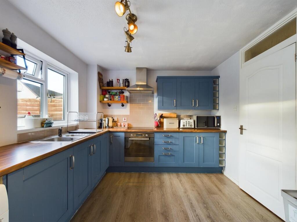 Additional property image - Lapwing Gardens, Stapleton, Bristol