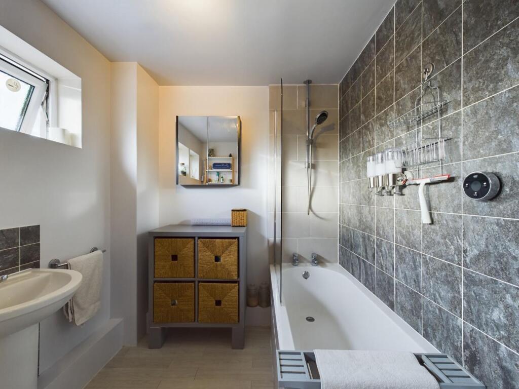 Additional property image - Lapwing Gardens, Stapleton, Bristol