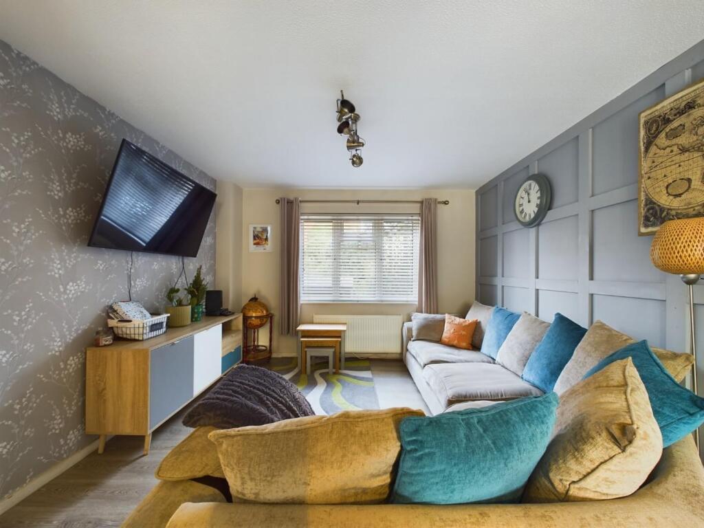 Additional property image - Lapwing Gardens, Stapleton, Bristol