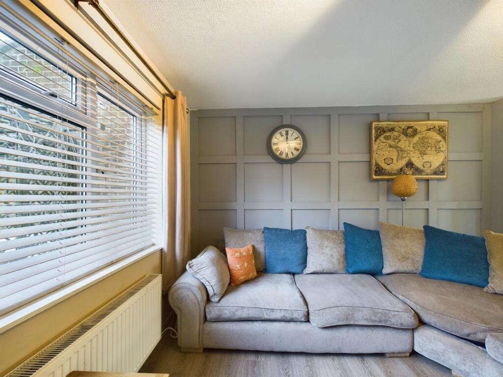 Additional property image - Lapwing Gardens, Stapleton, Bristol
