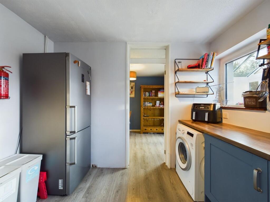 Additional property image - Lapwing Gardens, Stapleton, Bristol