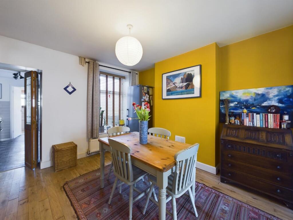 Additional property image - Cross Street, Bristol