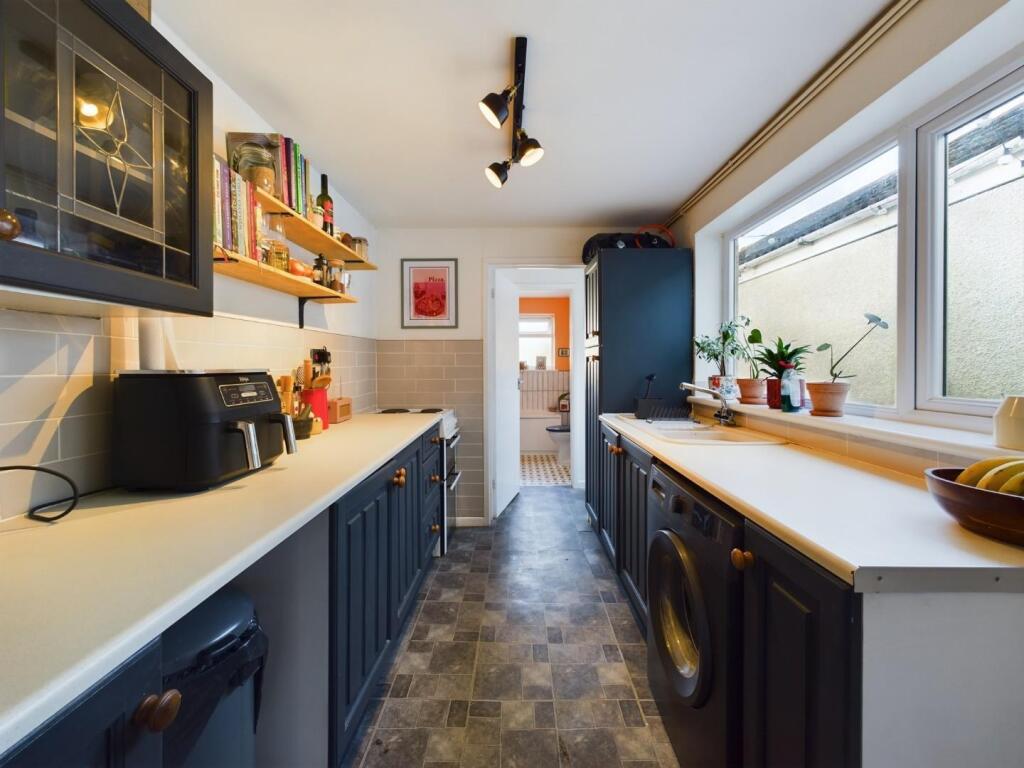 Additional property image - Cross Street, Bristol
