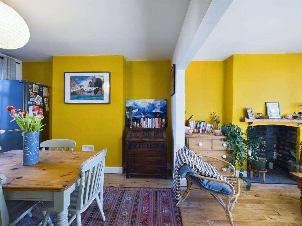 Additional property image - Cross Street, Bristol