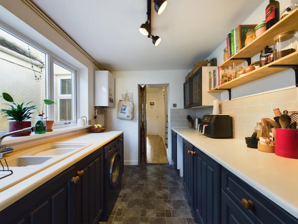 Additional property image - Cross Street, Bristol