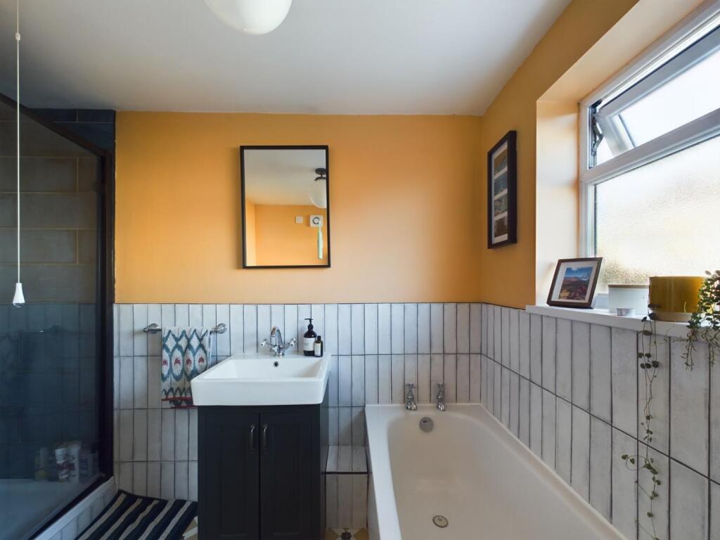 Additional property image - Cross Street, Bristol