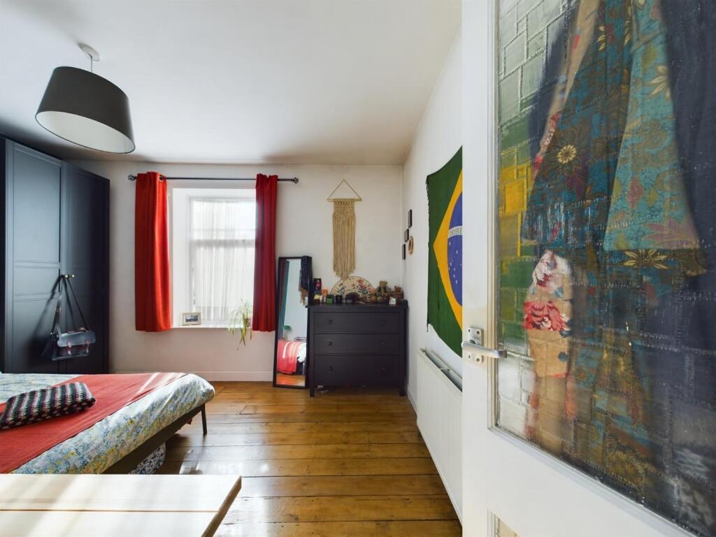 Additional property image - Cross Street, Bristol