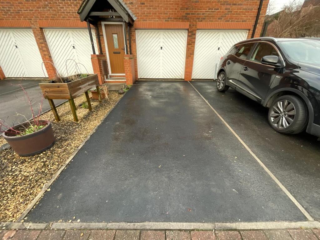 Additional property image - Port Side Close, Crews Hole, Bristol