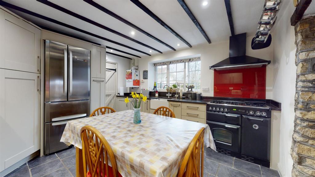 3 bedroom cottage for sale in Kilmersdon Road, Radstock, BA3