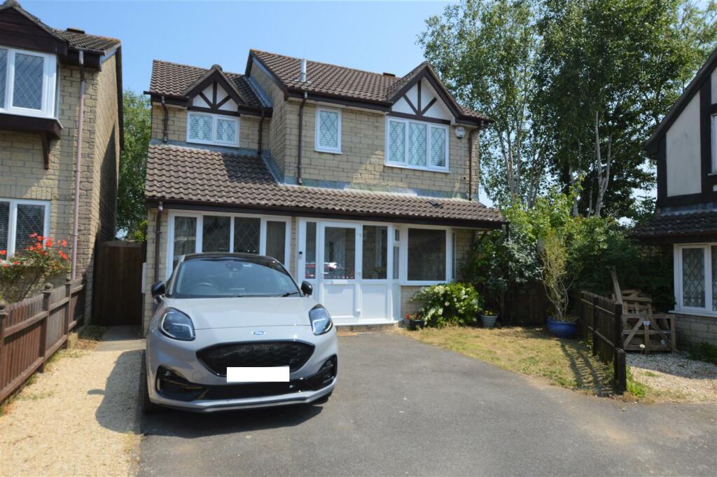 3 bedroom detached house for sale in Frenchfield Road, Peasedown St