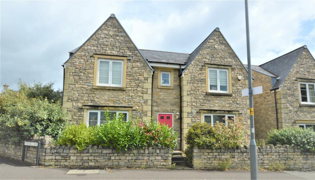4 bedroom detached house for sale in Purnell Way, Paulton, Bristol, BS39