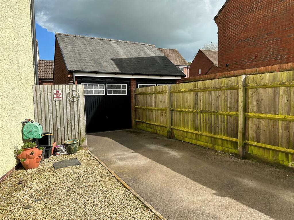Additional property image - Withies Way, Midsomer Norton, Radstock