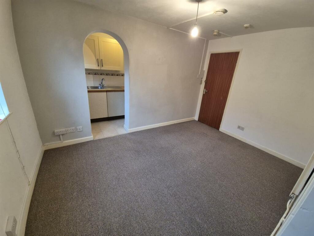 Additional property image - Stratton-On-The-Fosse, Radstock