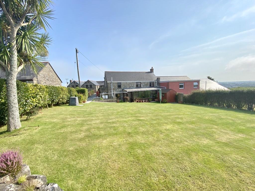 3 bedroom end of terrace house for sale in Bone Farm, Bone Valley