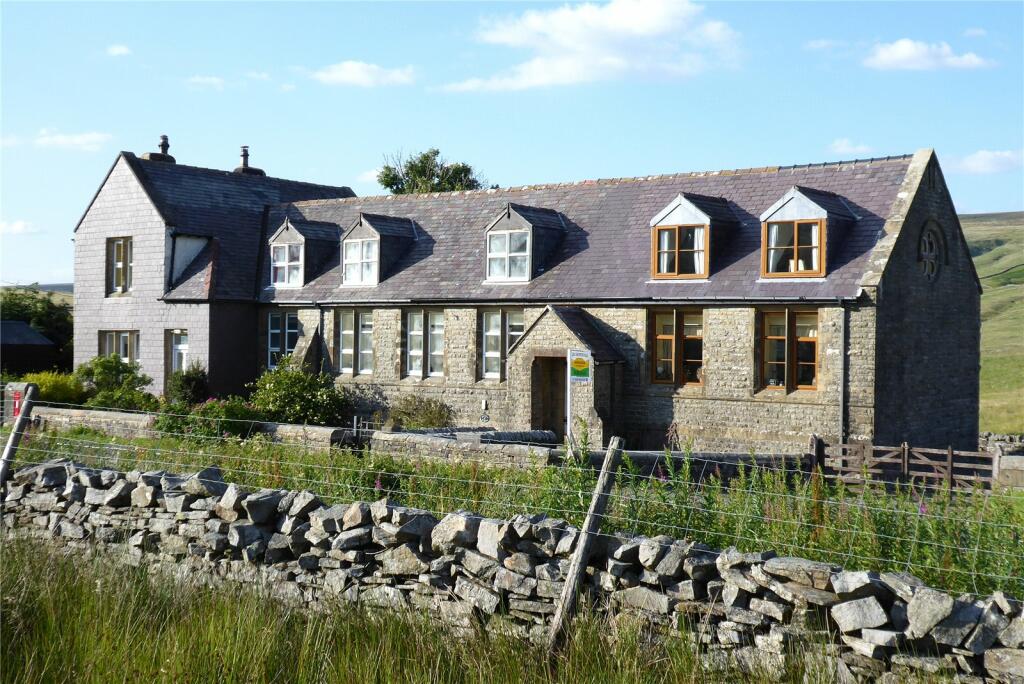 3 bedroom end of terrace house for sale in Lunds, Sedbergh, Cumbria, LA10