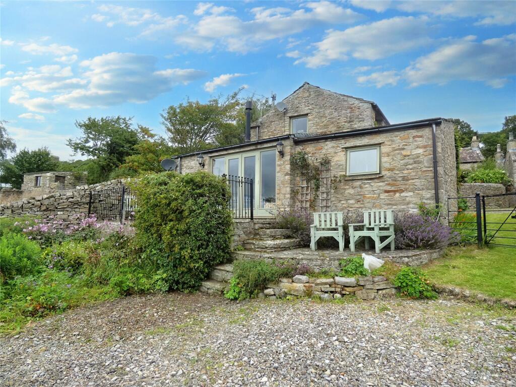 3 bedroom detached house for sale in Preston Under Scar, Leyburn, North