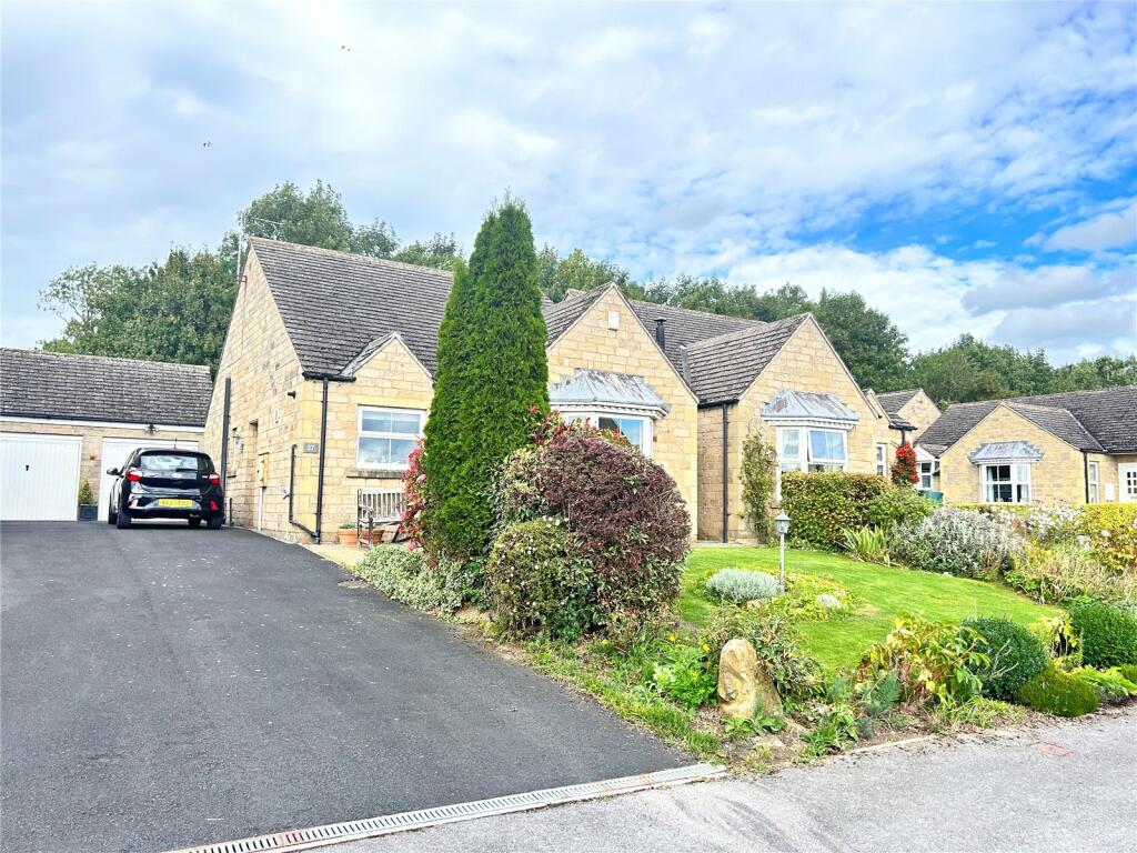 3 bedroom bungalow for sale in Dale Grove, Leyburn, North Yorkshire, DL8