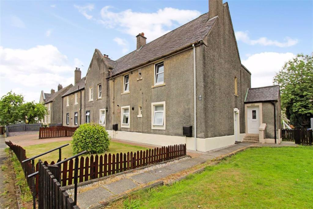 2 bedroom flat for sale in Elm Avenue, Renfrew, PA4