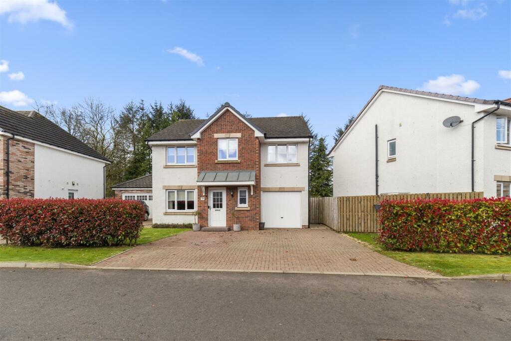 5 bedroom detached house for sale in Fleming Road, Houston