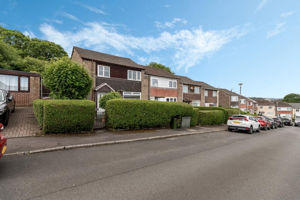 Main image of property: Foxbar Crescent, Paisley, Renfrewshire, PA2
