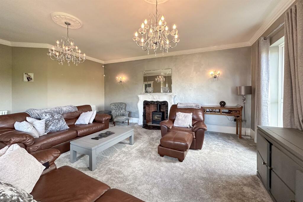 Additional property image - Birch Lane, Stock, Ingatestone