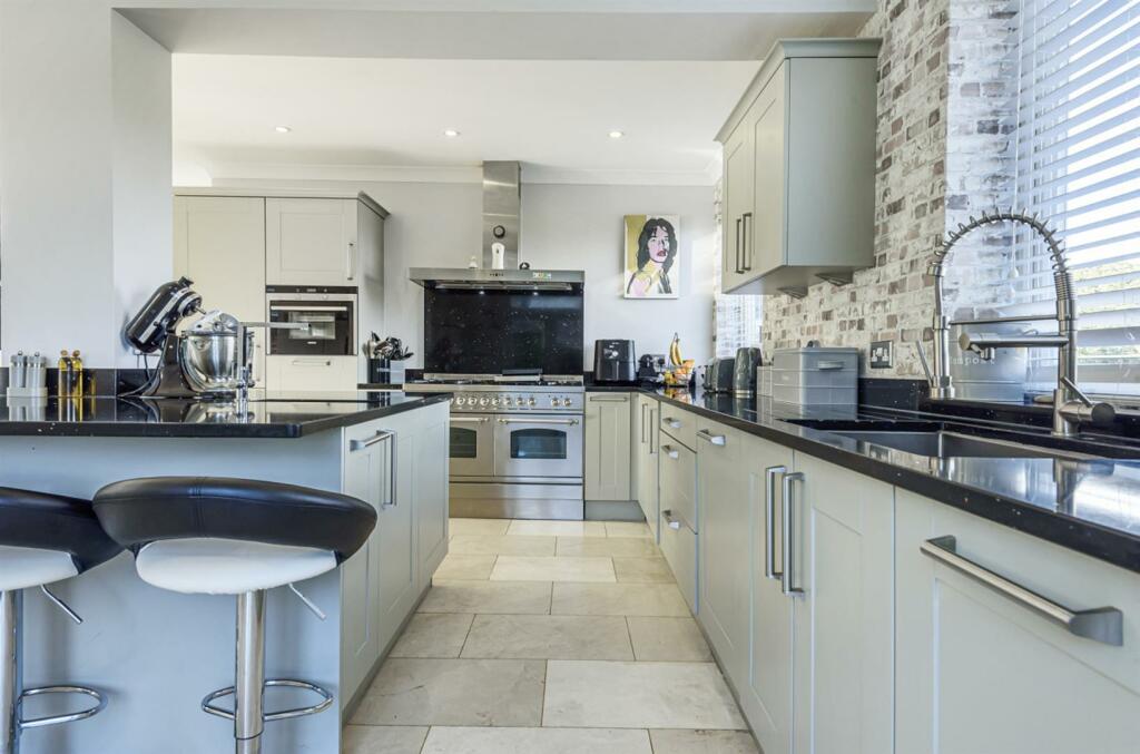 Additional property image - Birch Lane, Stock, Ingatestone