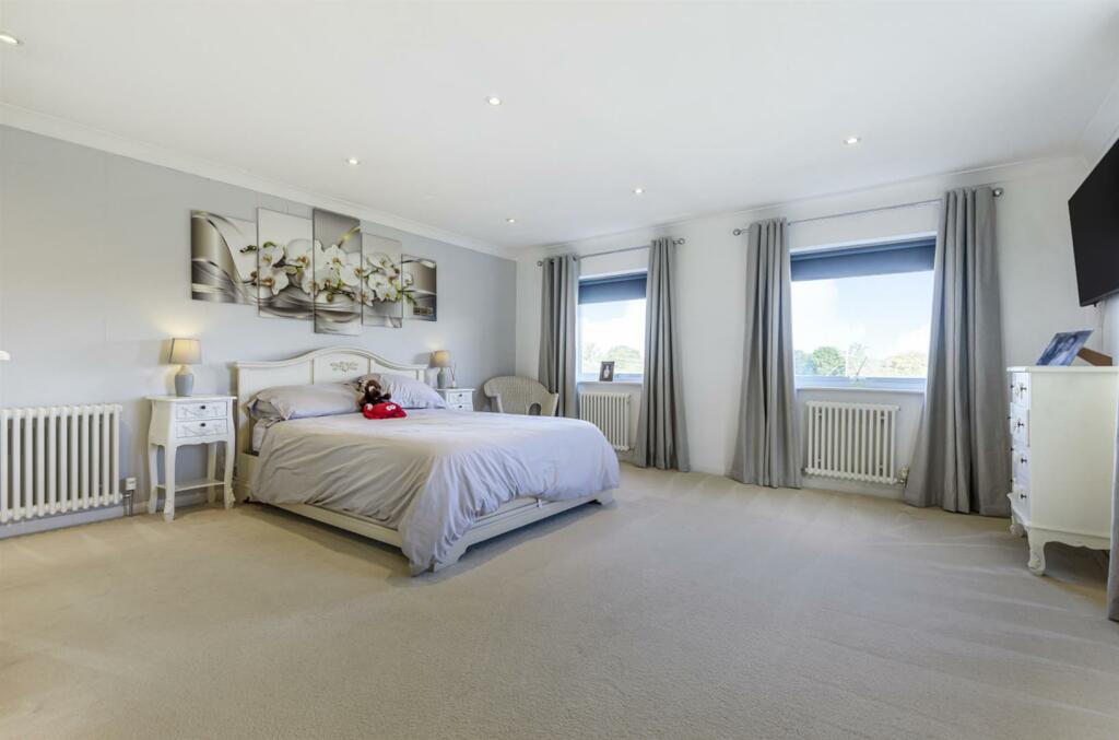 Additional property image - Birch Lane, Stock, Ingatestone