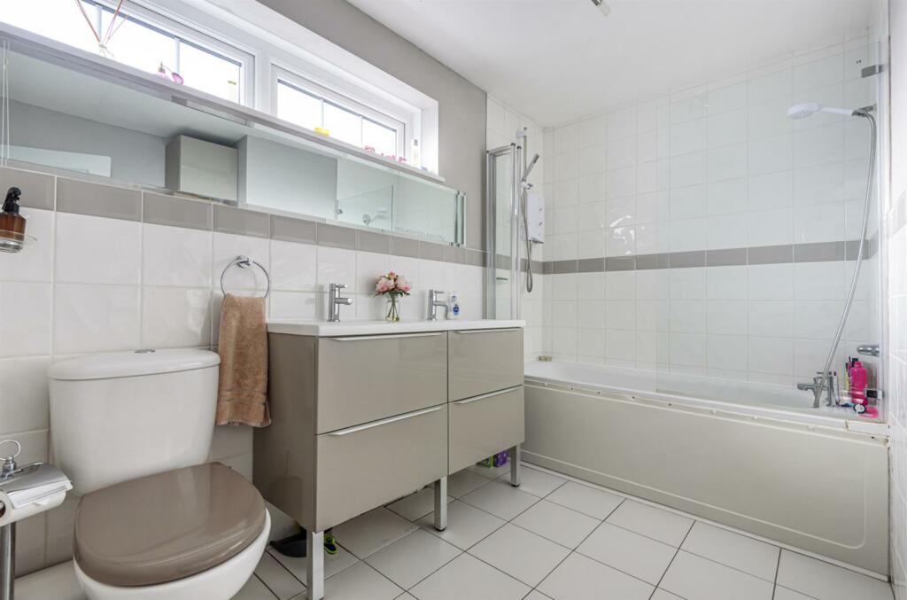 Additional property image - Birch Lane, Stock, Ingatestone