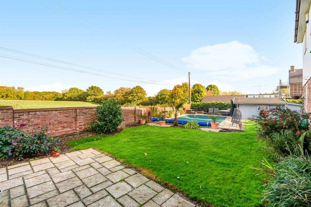 Additional property image - Birch Lane, Stock, Ingatestone