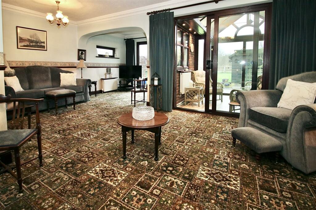 Additional property image - Second Avenue, Billericay